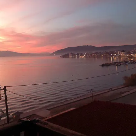 Filippos-spectacular Area,,,,panoramic,-sea- View- Apartments-42m, Just Call On The Photo Number, For Price,vacancy Etc,,-next To Vallis Hotel,, 15meters From Seaside!!! * Agriá